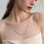 عقد ذهب عيار 18 الوزن 1.37 جرام