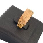 ⁦خاتم ذهب عيار 21 الوزن 2.07 جرام⁩ - الصورة ⁦3⁩