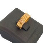 ⁦دبله ذهب عيار 21 الوزن 2.03 جرام⁩ - الصورة ⁦3⁩