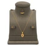 نصف طقم ذهب عيار 21 الوزن 2.20 جرام