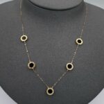 ⁦عقد تشوكر  ذهب عيار 18 الوزن 1.66 جرام⁩ - الصورة ⁦2⁩
