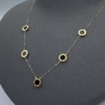 ⁦عقد تشوكر  ذهب عيار 18 الوزن 1.66 جرام⁩ - الصورة ⁦3⁩