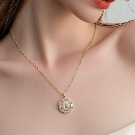 عقد ذهب عيار18 الوزن 0.45 جرام