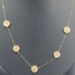 ⁦عقد تشوكر ذهب عيار 18 الوزن 1.65 جرام⁩ - الصورة ⁦3⁩