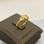⁦خاتم ذهب عيار 21 الوزن 0.56 جرام⁩ - الصورة ⁦3⁩
