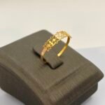 ⁦خاتم ذهب عيار 21 الوزن 0.50 جرام⁩ - الصورة ⁦3⁩
