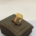 ⁦خاتم ذهب عيار 21 الوزن 0.84 جرام⁩ - الصورة ⁦3⁩