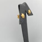 ⁦حلق ذهب عيار 21 الوزن 0.91 جرام⁩ - الصورة ⁦2⁩