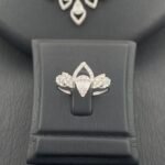 ⁦طقم ابيض ذهب عيار 18 الوزن 17.68 جرام⁩ - الصورة ⁦5⁩