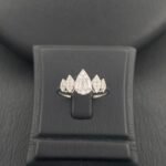 ⁦طقم ابيض ذهب عيار 18 الوزن 9.89 جرام⁩ - الصورة ⁦4⁩