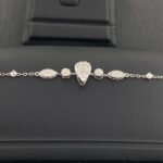 ⁦طقم ابيض ذهب عيار 18 الوزن 9.89 جرام⁩ - الصورة ⁦5⁩