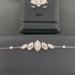 ⁦طقم ابيض ذهب عيار 18 الوزن 7.59 جرام⁩ - الصورة ⁦3⁩