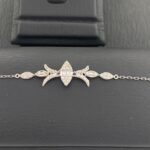 ⁦طقم ابيض ذهب عيار 18 الوزن 8.74 جرام⁩ - الصورة ⁦4⁩