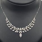 ⁦طقم ابيض ذهب عيار 18 الوزن 9.61 جرام⁩ - الصورة ⁦5⁩