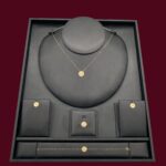 طقم ذهب عيار 18