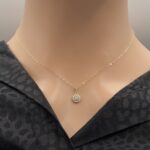 ⁦عقد ذهب عيار 18 الوزن 0.91 جرام⁩ - الصورة ⁦2⁩