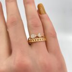 ⁦أسواره وخاتم ذهب عيار 18 الوزن 11.34 جرام⁩ - الصورة ⁦2⁩